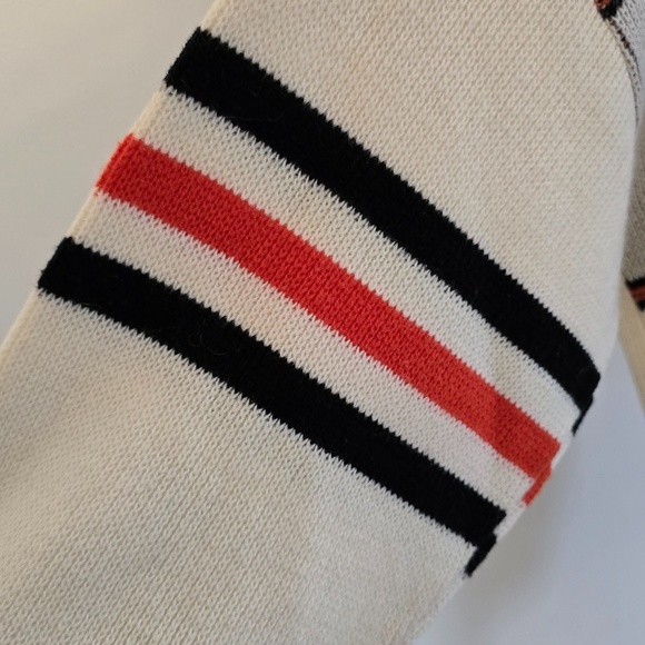 Vintage 90's - NHL Vancouver Canucks Sweater - Picture 2 of 11